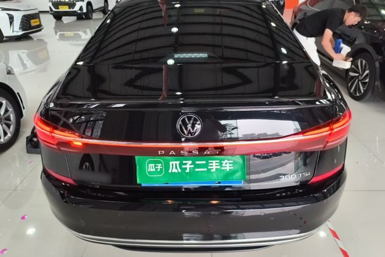 Used Volkswagen Passat 2025 Premium Version 380TSI Dragon Edition Rear