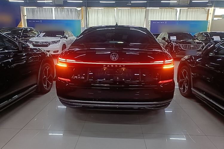 Used Volkswagen Passat 2025 Outstanding Model 380TSI Starry Dragon Edition Rear