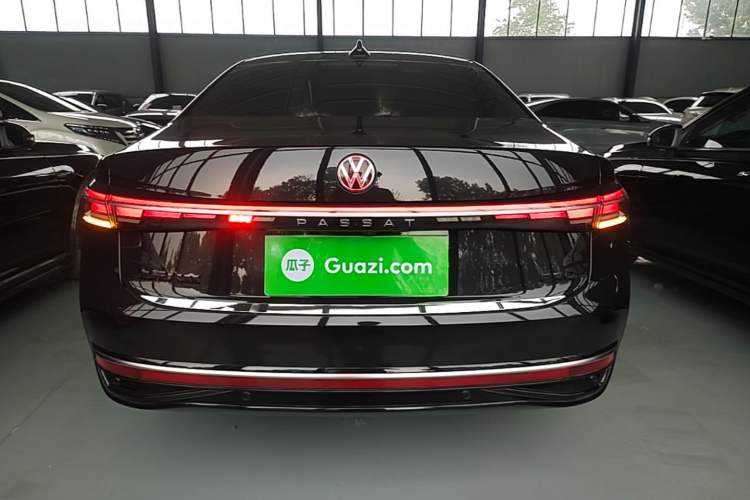 Used Volkswagen Passat 2025 Pro 380TSI Dragon Glory Edition Rear