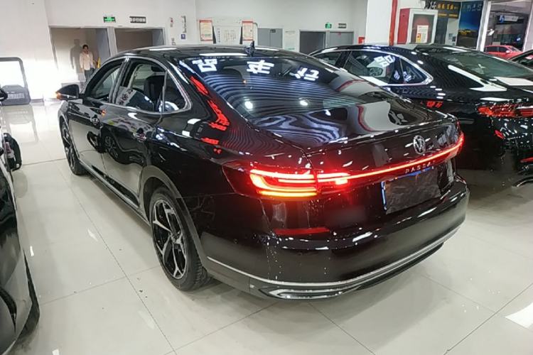Used Volkswagen Passat 2025 Outstanding Model 380TSI Starry Dragon Glorious Edition Rear Left 45 Deg