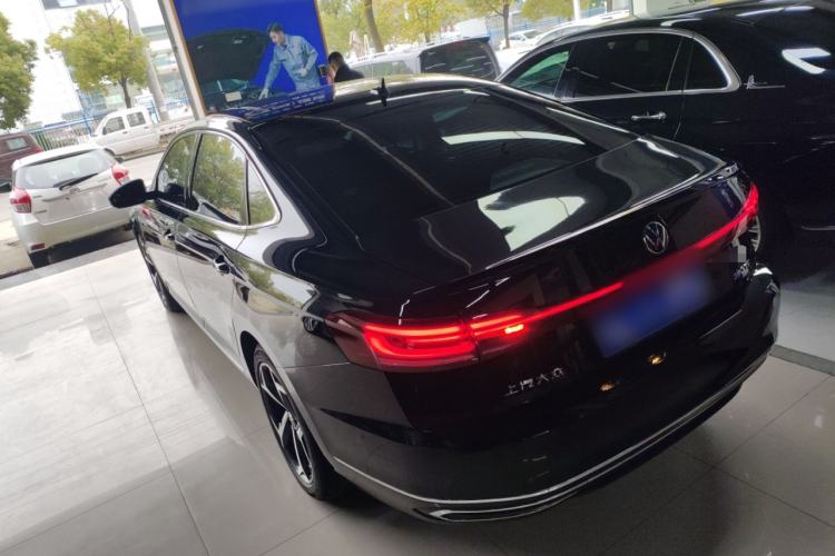 Used Volkswagen Passat 2025 Outstanding Model 380TSI Starry Dragon Glorious Edition Rear Left 45 Deg