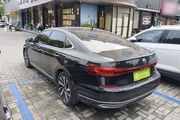 Used Volkswagen Passat 2025 Premium Version 380TSI Dragon Edition Rear Left 45 Deg