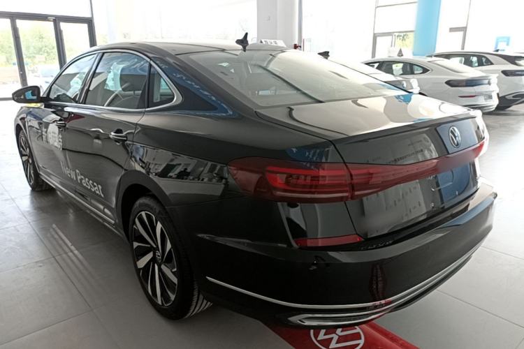 Used Volkswagen Passat 2025 Outstanding Model 380TSI Dragon Glory Edition Rear Left 45 Deg