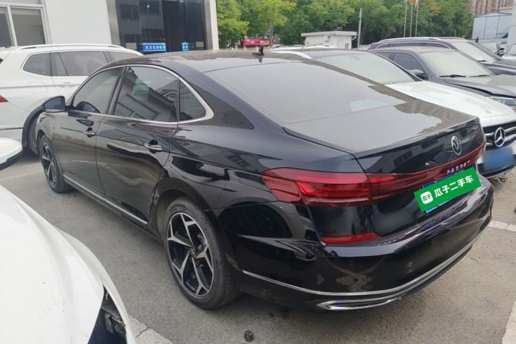 Used Volkswagen Passat 2025 Outstanding Model 380TSI Starry Dragon Glorious Edition Rear Left 45 Deg