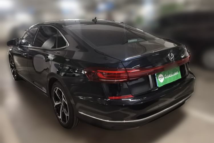 Used Volkswagen Passat 2025 Outstanding Model 330TSI Starry Elite Edition Rear Left 45 Deg