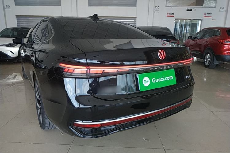 Used Volkswagen Passat 2025 Pro 380TSI Dragon Glory Edition Rear Left 45 Deg