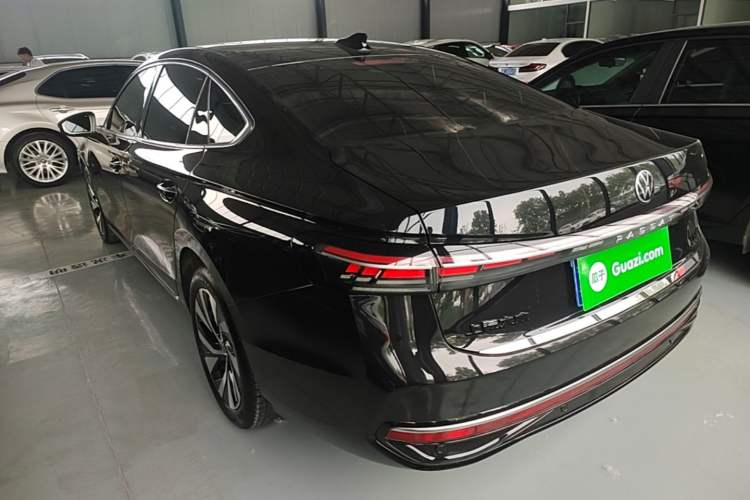 Used Volkswagen Passat 2025 Pro 380TSI Dragon Glory Edition Rear Left 45 Deg
