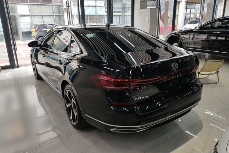Used Volkswagen Passat 2025 Outstanding Model 380TSI Starry Dragon Edition Rear Left 45 Deg