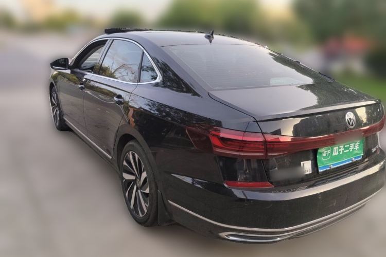 Used Volkswagen Passat 2025 Premium Version 380TSI Dragon Edition Rear Left 45 Deg