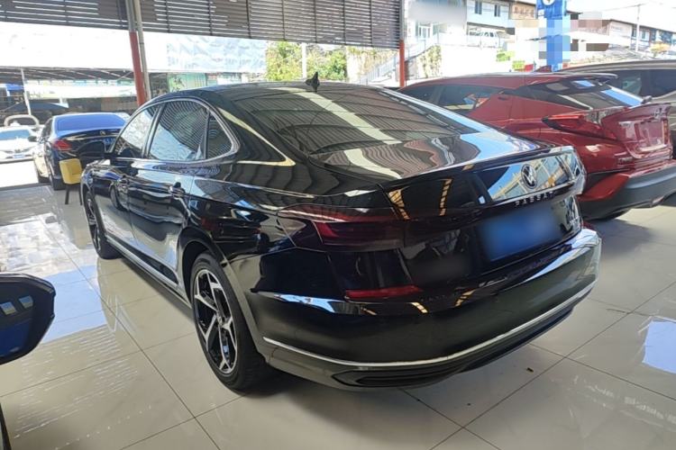 Used Volkswagen Passat 2025 Outstanding Model 330TSI Starry Elite Edition Rear Left 45 Deg