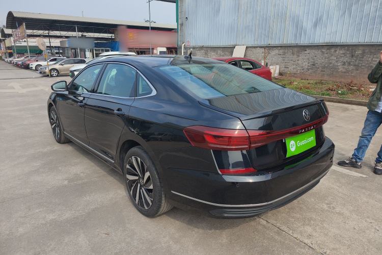 Used Volkswagen Passat 2025 Outstanding Model 330TSI Starry Elite Edition Rear Left 45 Deg