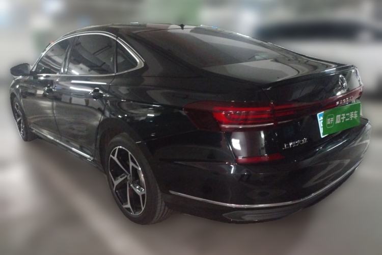 Used Volkswagen Passat 2025 Outstanding Model 330TSI Starry Elite Edition Rear Left 45 Deg