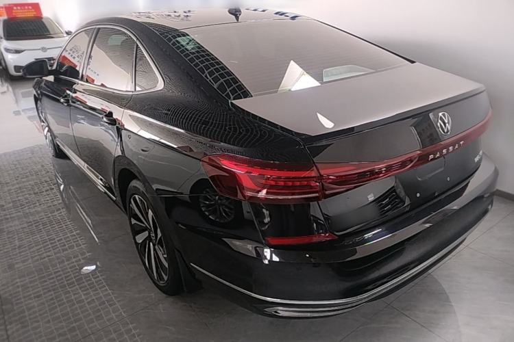 Used Volkswagen Passat 2025 Premium Version 380TSI Dragon Edition Rear Left 45 Deg