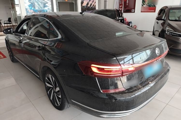 Used Volkswagen Passat 2025 Premium Version 380TSI Dragon Edition Rear Left 45 Deg