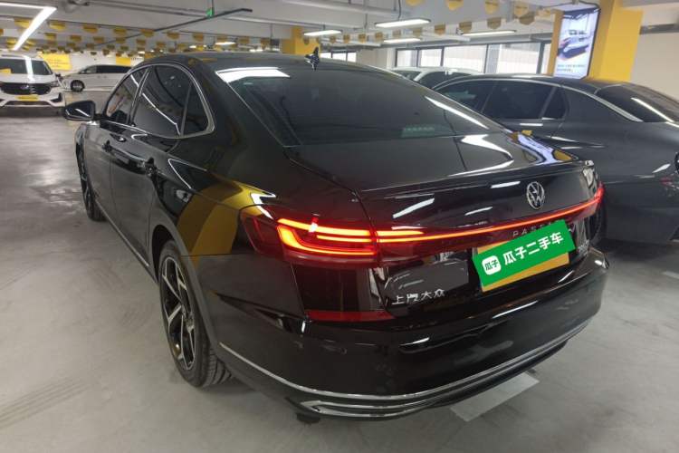 Used Volkswagen Passat 2025 Outstanding Model 380TSI Starry Dragon Edition Rear Left 45 Deg