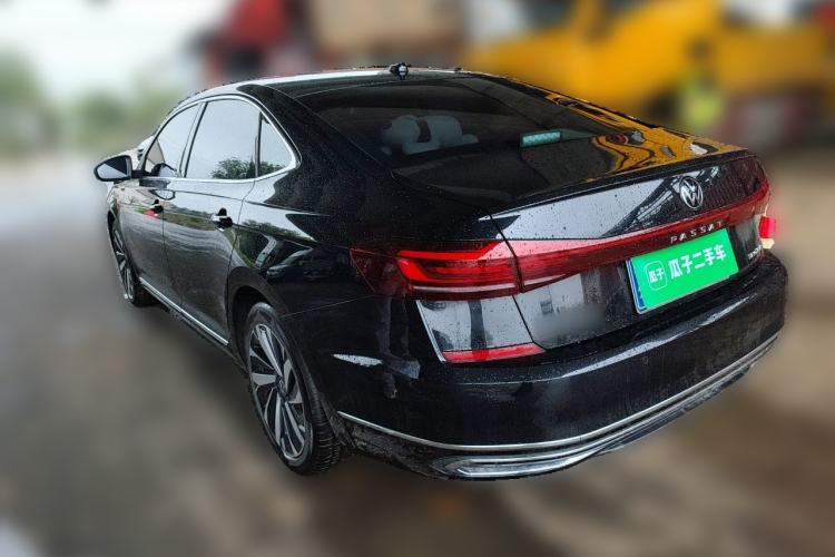 Used Volkswagen Passat 2025 Premium Version 380TSI Dragon Edition Rear Left 45 Deg