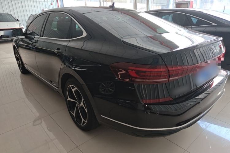 Used Volkswagen Passat 2025 Outstanding Model 330TSI Starry Elite Edition Rear Left 45 Deg