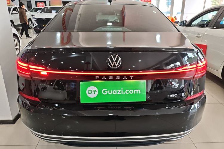 Used Volkswagen Passat 2025 Outstanding Model 380TSI Starry Dragon Glorious Edition Rear