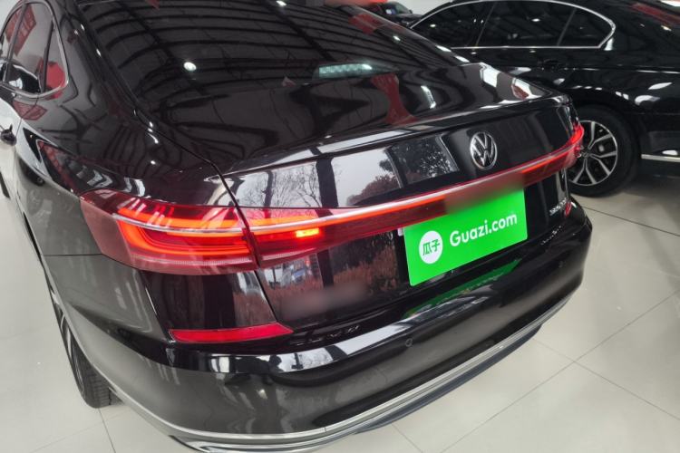 Used Volkswagen Passat 2025 Premium Version 380TSI Dragon Edition Rear