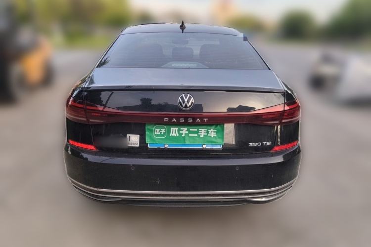 Used Volkswagen Passat 2025 Premium Version 380TSI Dragon Edition Rear