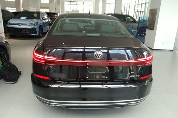 Used Volkswagen Passat 2025 Outstanding Model 380TSI Dragon Glory Edition Rear