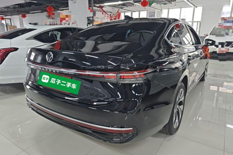 Used Volkswagen Passat 2025 Pro 380TSI Dragon Edition Rear Right 45 Deg
