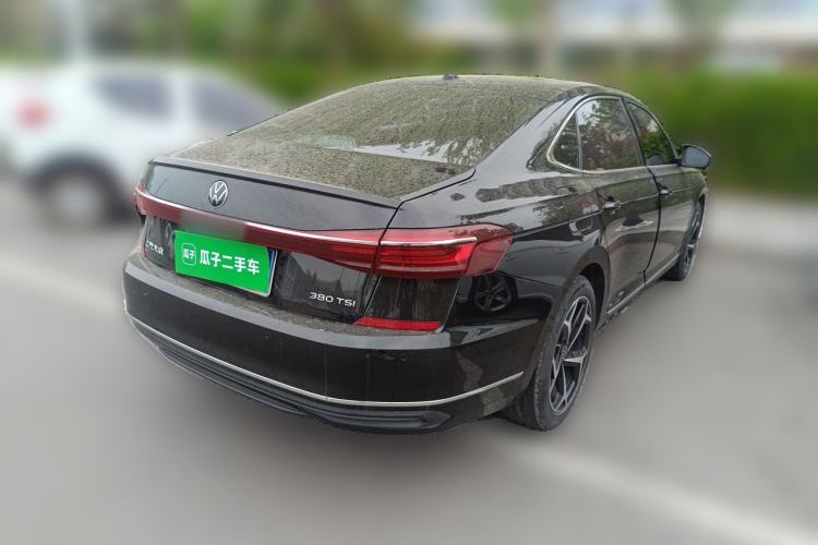 Used Volkswagen Passat 2025 Outstanding Model 330TSI Starry Elite Edition Rear Right 45 Deg