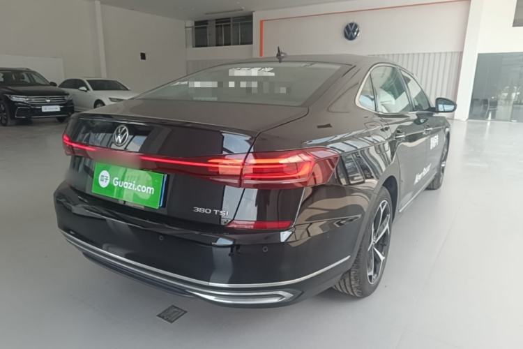 Used Volkswagen Passat 2025 Outstanding Model 380TSI Starry Dragon Glorious Edition Rear Right 45 Deg