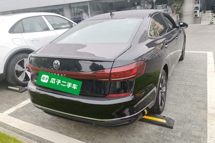 Used Volkswagen Passat 2025 Outstanding Model 280TSI Business Edition Rear Right 45 Deg