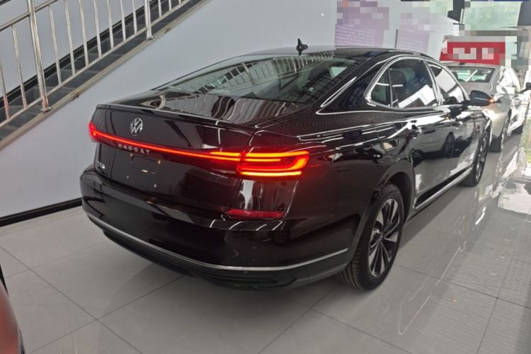 Used Volkswagen Passat 2025 Outstanding Model 280TSI Business Edition Rear Right 45 Deg