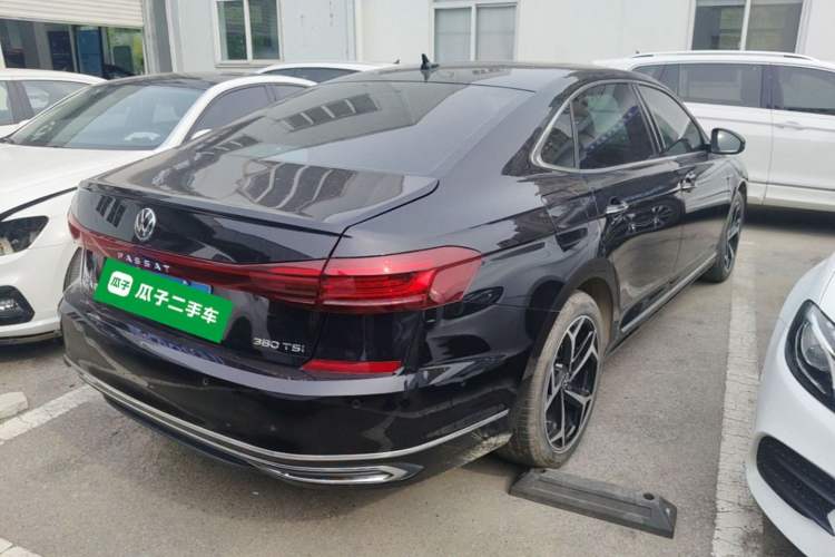 Used Volkswagen Passat 2025 Outstanding Model 380TSI Starry Dragon Glorious Edition Rear Right 45 Deg