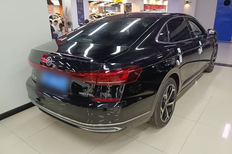 Used Volkswagen Passat 2025 Outstanding Model 380TSI Starry Dragon Glorious Edition Rear Right 45 Deg