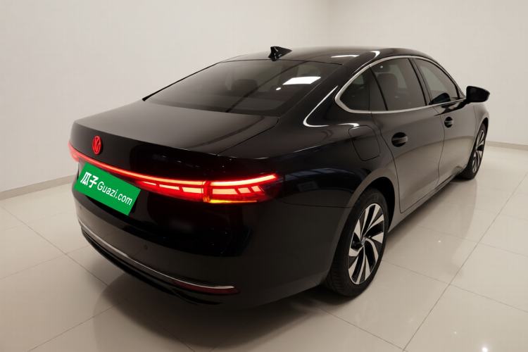 Used Volkswagen Passat 2025 Pro 380TSI Dragon Glory Edition Rear Right 45 Deg