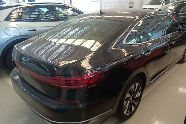 Used Volkswagen Passat 2025 Outstanding Model 280TSI Business Edition Rear Right 45 Deg