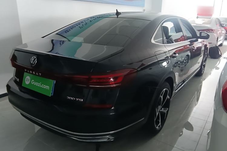 Used Volkswagen Passat 2025 Outstanding Model 380TSI Starry Dragon Edition Rear Right 45 Deg