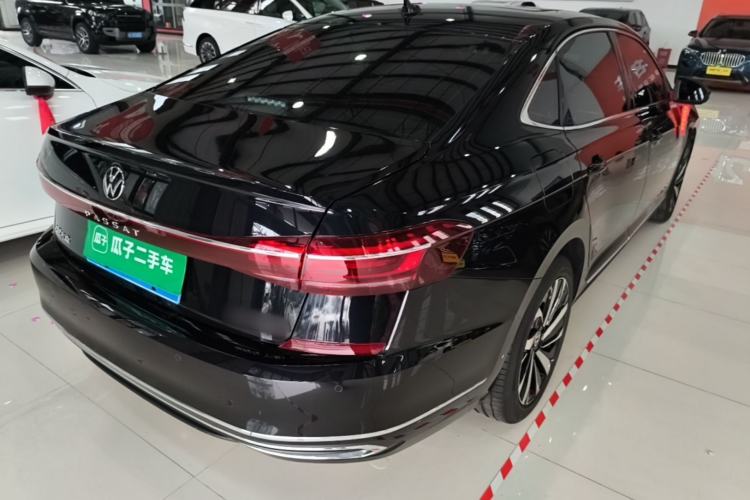 Used Volkswagen Passat 2025 Premium Version 380TSI Dragon Edition Rear Right 45 Deg