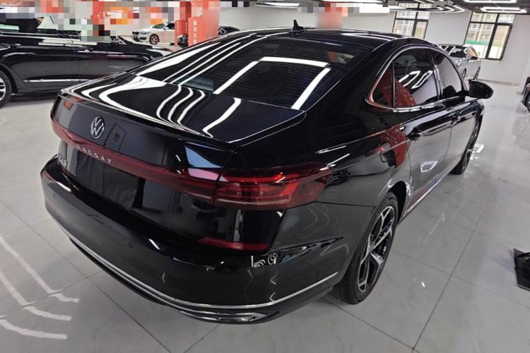 Used Volkswagen Passat 2025 Outstanding Model 380TSI Starry Dragon Edition Rear Right 45 Deg