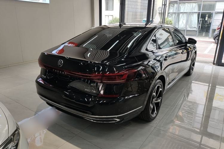 Used Volkswagen Passat 2025 Outstanding Model 380TSI Starry Dragon Edition Rear Right 45 Deg