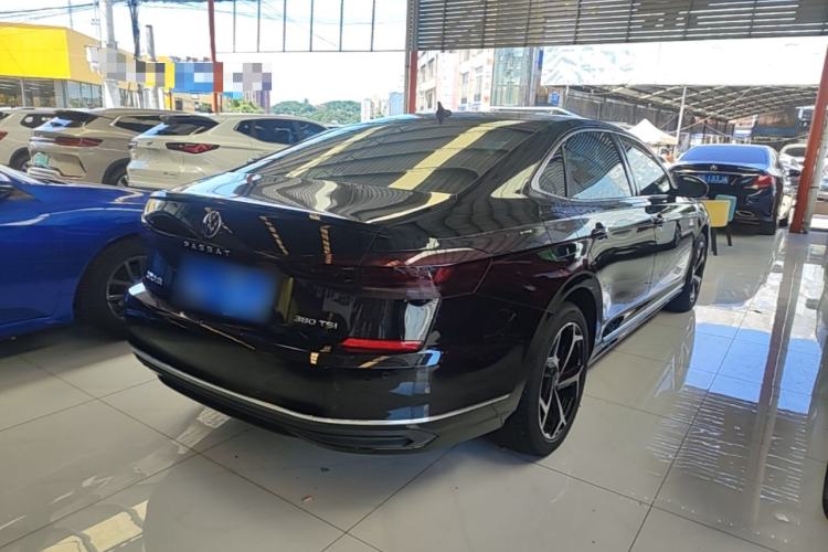 Used Volkswagen Passat 2025 Outstanding Model 330TSI Starry Elite Edition Rear Right 45 Deg