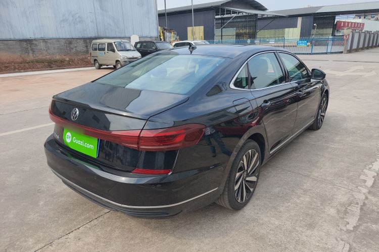 Used Volkswagen Passat 2025 Outstanding Model 330TSI Starry Elite Edition Rear Right 45 Deg