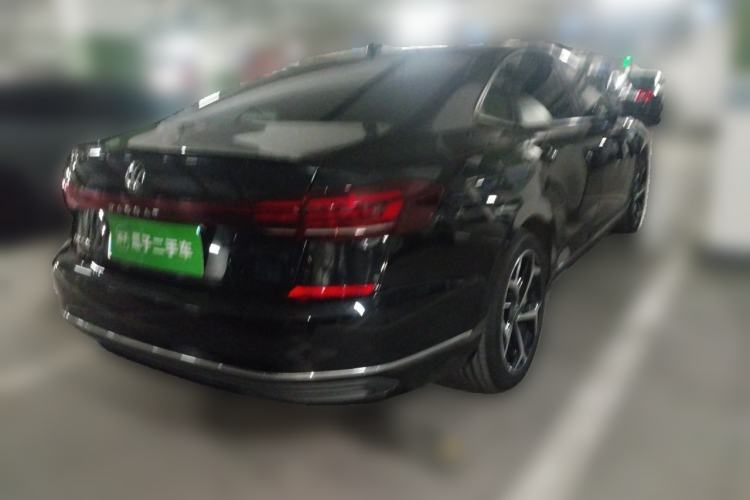 Used Volkswagen Passat 2025 Outstanding Model 330TSI Starry Elite Edition Rear Right 45 Deg