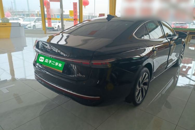Used Volkswagen Passat 2025 Pro 380TSI Dragon Glory Edition Rear Right 45 Deg