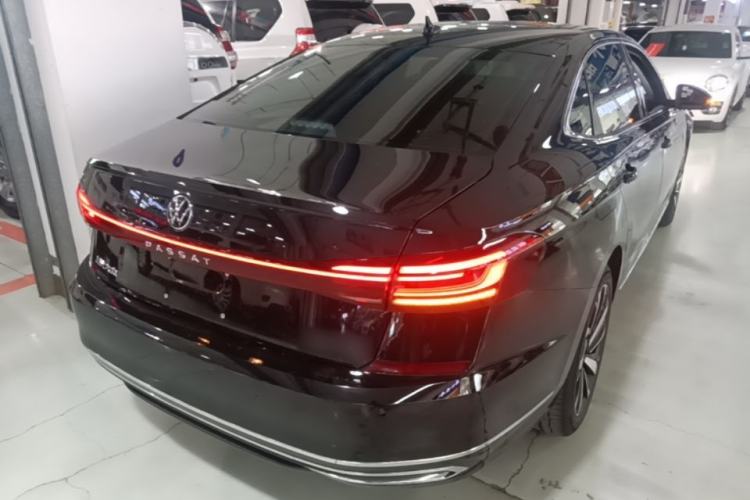 Used Volkswagen Passat 2025 Premium Version 380TSI Dragon Edition Rear Right 45 Deg
