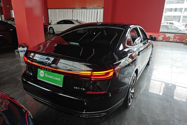 Used Volkswagen Passat 2025 Premium Version 380TSI Dragon Edition Rear Right 45 Deg