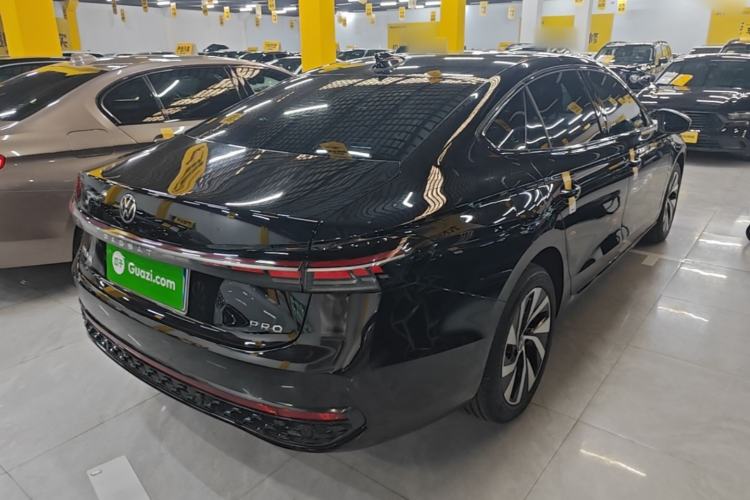 Used Volkswagen Passat 2025 Pro 380TSI Starry Dragon Edition Rear Right 45 Deg