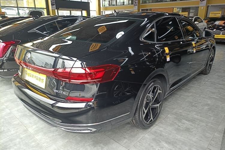 Used Volkswagen Passat 2025 Outstanding Model 380TSI Starry Dragon Edition Rear Right 45 Deg