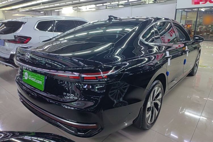 Used Volkswagen Passat 2025 Pro 380TSI Dragon Glory Edition Rear Right 45 Deg