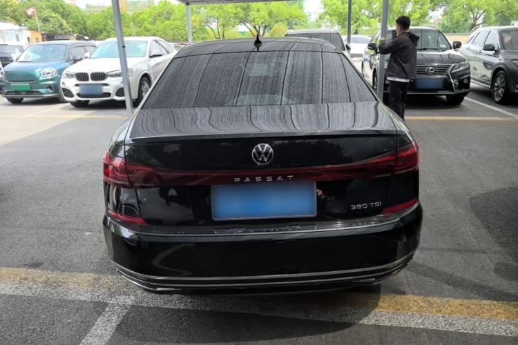 Used Volkswagen Passat 2025 Premium Version 380TSI Dragon Edition Rear