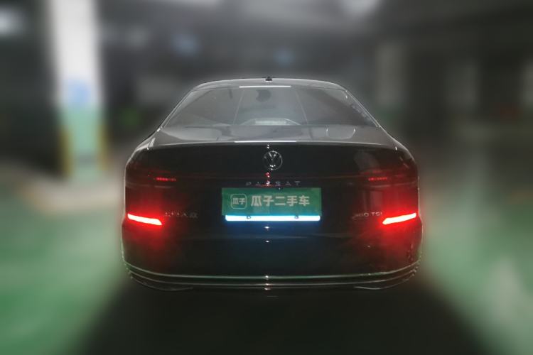 Used Volkswagen Passat 2025 Outstanding Model 380TSI Dragon Glory Edition Rear