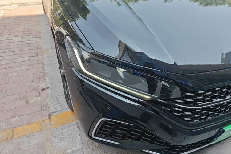 Used Volkswagen Passat 2025 Outstanding Model 380TSI Starry Dragon Edition Right Front Headlight